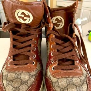 Vintage Gucci Men Sneaker.